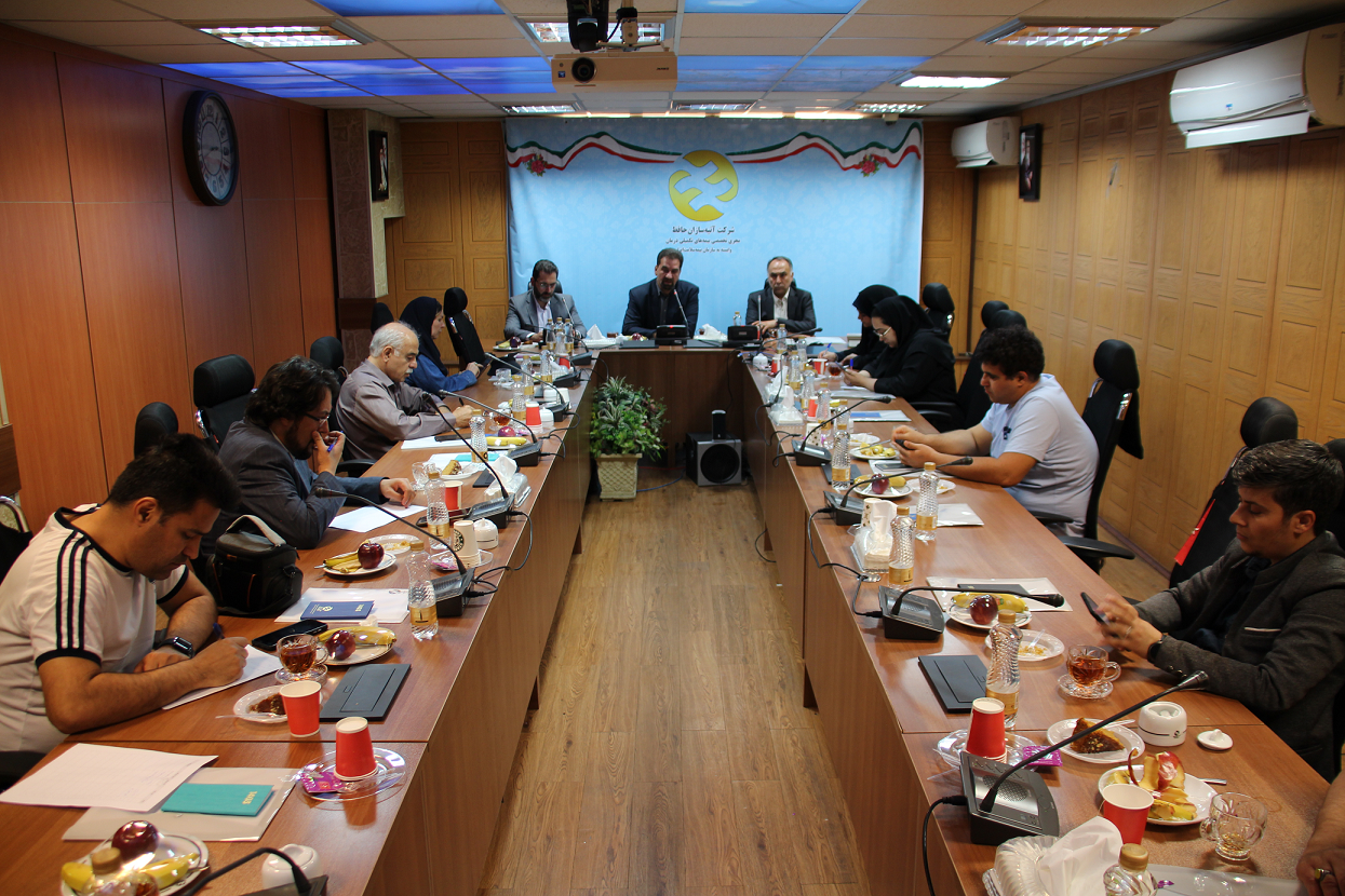 گزارش تصویری /
نشست خبری مدیرعامل آتیه سازان حافظ با اصحاب رسانه 
به مناسبت روز روابط عمومی 
