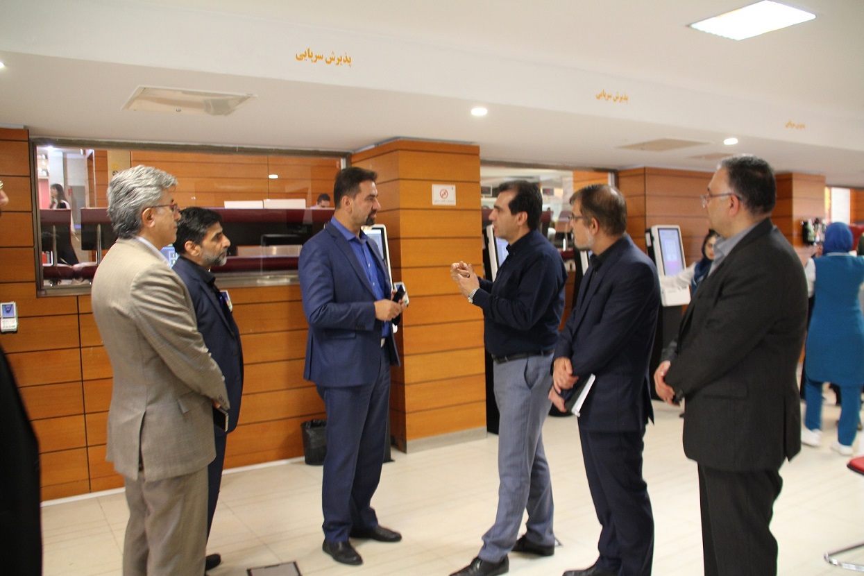 بازدید مدیرعامل آتیه سازان حافظ از بیمارستان چشم پزشکی نوراستان البرز