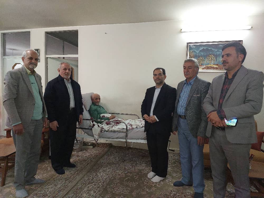 بازنشستگان، مستمری بگیران و از کار افتادگان تامین اجتماعی در اصفهان خدمات بیمه تکمیلی شایسته ای را دریافت می کنند 