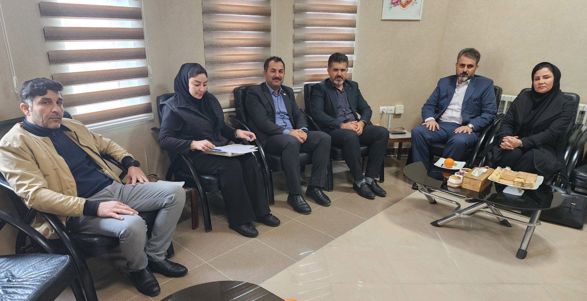 آمادگی شعبه استان ایلام آتیه سازان حافظ برای اجرای مطلوب بیمه تکمیلی کارکنان جهاد دانشگاهی استان 