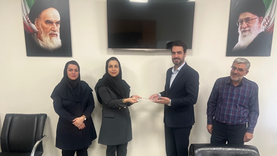 تجلیل از خدمات بیمه تکمیلی آتیه‌سازان حافظ به کارکنان آموزش فنی و حرفه‌ای  استان آذربایجان شرقی